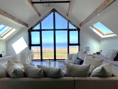 Onyx House