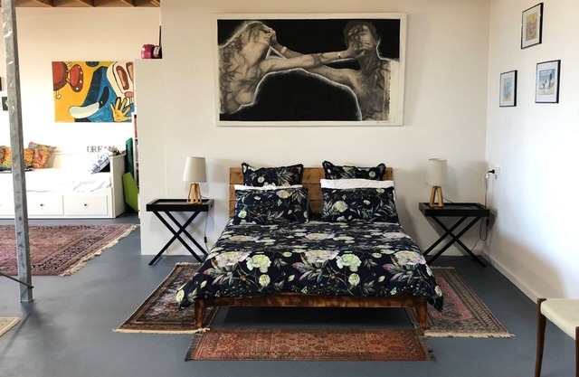 Open plan Studio overlooking beautiful Boston Bay, Port Lincoln