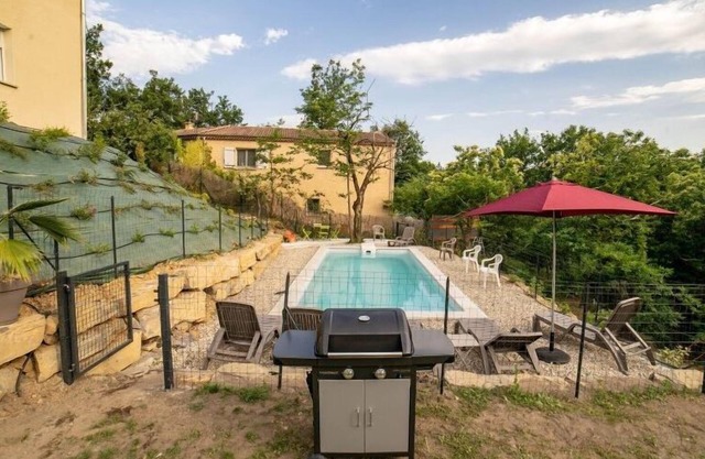 OPENING MAY 2020 Cottage with pool 14 people