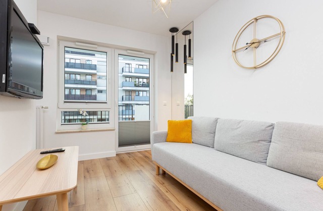 Optyków 3, Studio Apartment, Warsaw Gocław