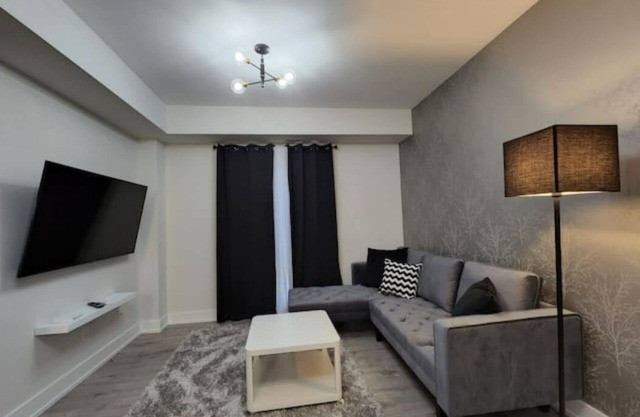 Orange Blossom - Entire Modern Townhouse - 5 min to Falls