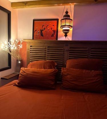 ORANGE STUDIO 24 24 Access