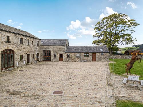 Orcaber Farm Barn