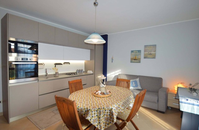 Orchidea2 - Apartment in residence a few steps from the beach and with shared pool