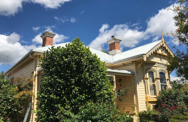 Original Federation home in peaceful Invermay