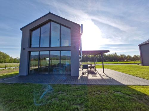 Osada z widokiem na Śnieżnik