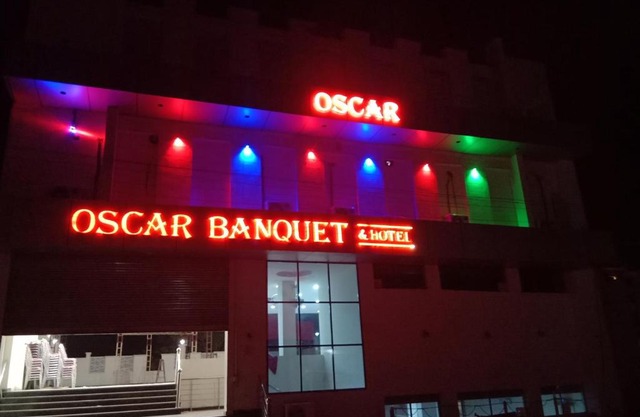 Oscar Banquet and Hotel