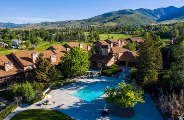 Our Happy Place - A Four Season Mountain Getaway in Beautiful Eden, Utah