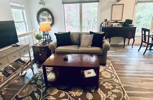 Our Nest, a well loved quiet retreat in Foxwood Hills Resort near Lake Hartwell.