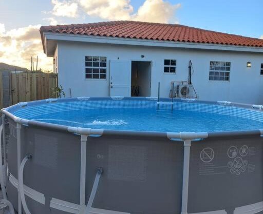 ~*Our Paradise*~ 3-bedroom home with a pool