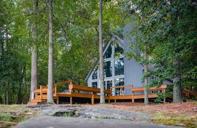Overlook on Dun's Cove - Luxury waterfront hideaway minutes from St. Michaels