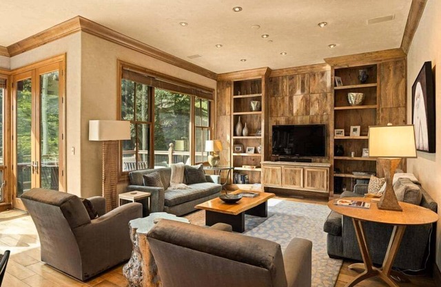 Owl Creek 20 | Luxury family home with private balcony, deck, hot tub, and patio - near lifts!