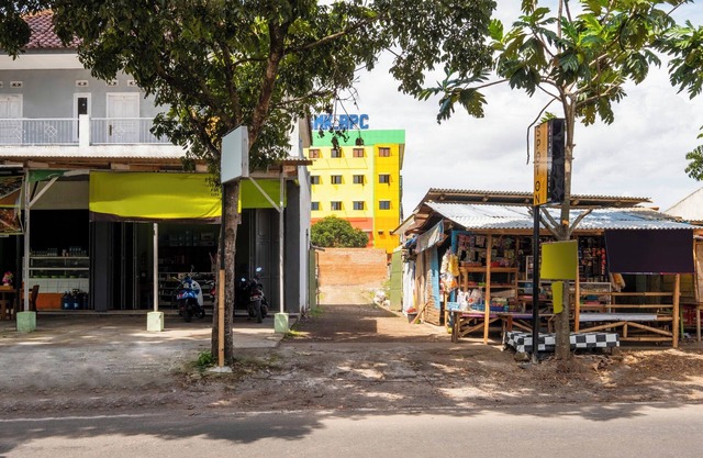 OYO 2859 Fatan Costel Syariah