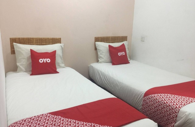 OYO 89671 Changlun Star Motel