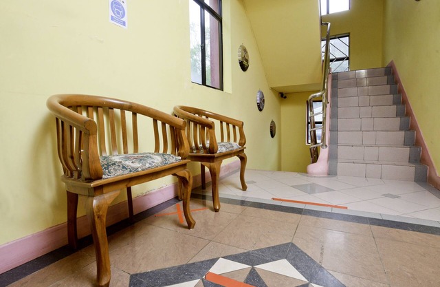 OYO 89958 Hotel Umimas