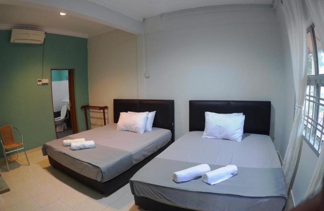 OYO 90116 Fbs Inn Hotel