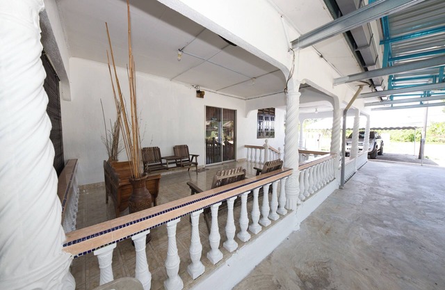 OYO 90990 Sri Tempurung Homestay