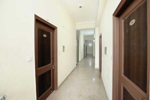 OYO 91941 Hotel golden crown