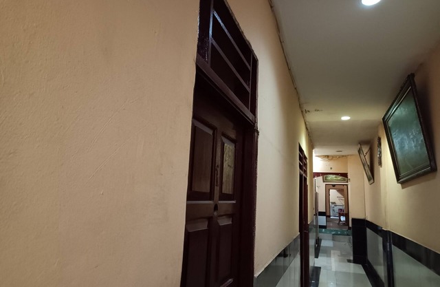 OYO 93479 Hotel Jaguar Sentani