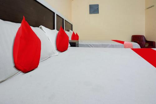 OYO Flagship Hotel Garuda Inn