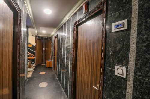 OYO Flagship Hotel Sitara Grand