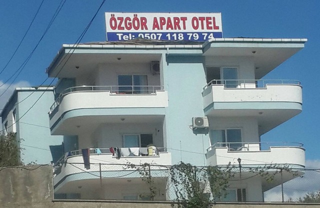 Ozgor Apart