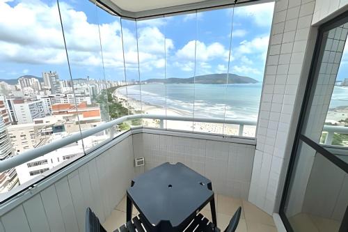 Pôr do Sol Inesquecível: Vista para o Oceano