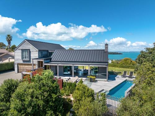 Pacific Escape, Oneroa - Be My Guest Waiheke