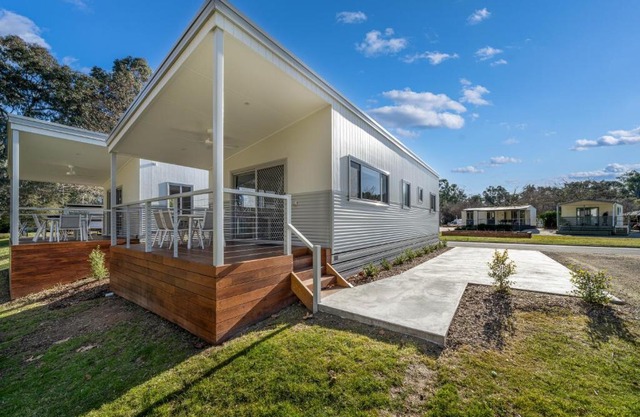 Painters Island Holiday Park