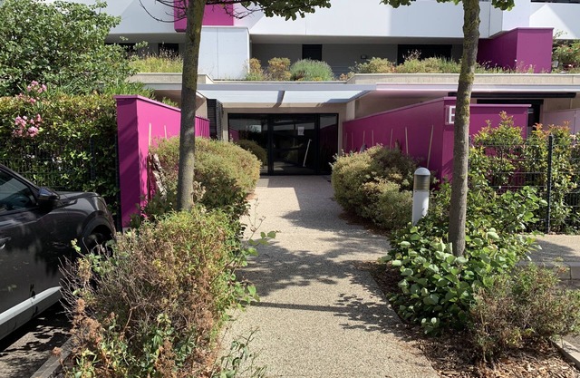 PALAVAS village, Left bank, 5mn from the beach, near the center, 4 places, parking lot