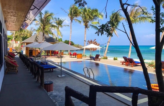 Palm Beach Hotel