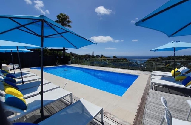 PALM BEACH SEA VIEWS AND A TOUCH OF LUXURY AWAITS