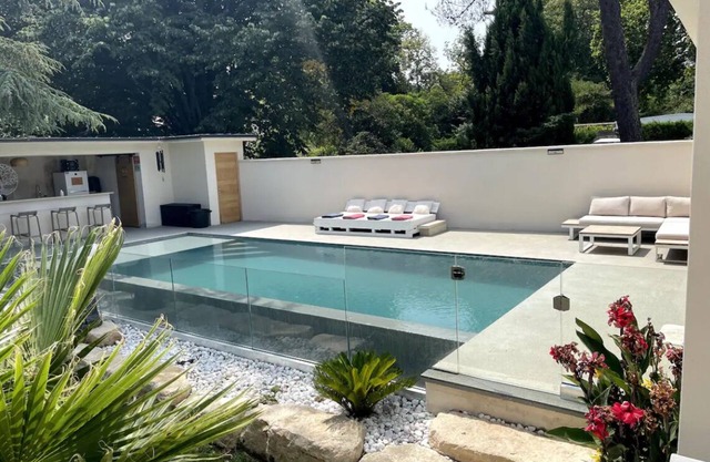 Palma + pool + jacuzzi