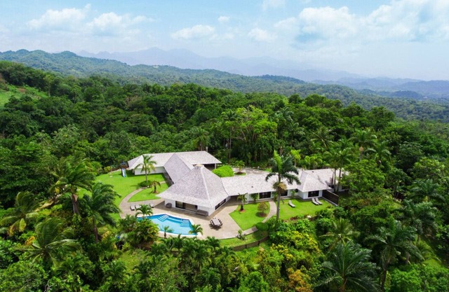 Panorama - Private Luxury 4 bedroom Villa is a dreamy, contemporary Eden with an epic past.
