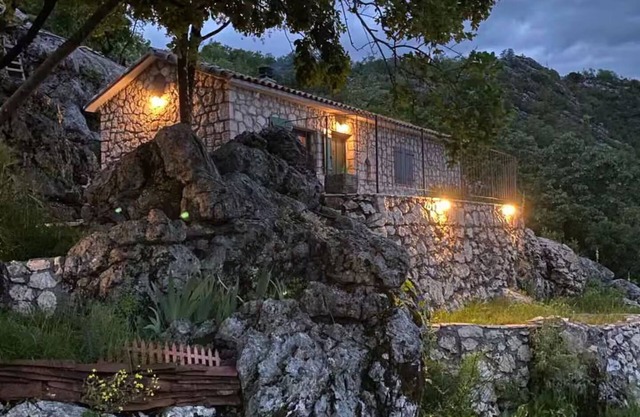 Panorama Stone House - Lake skadar