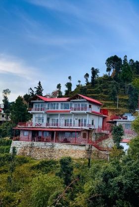 Panorama Villa at Hartola by Kusumith Retreats