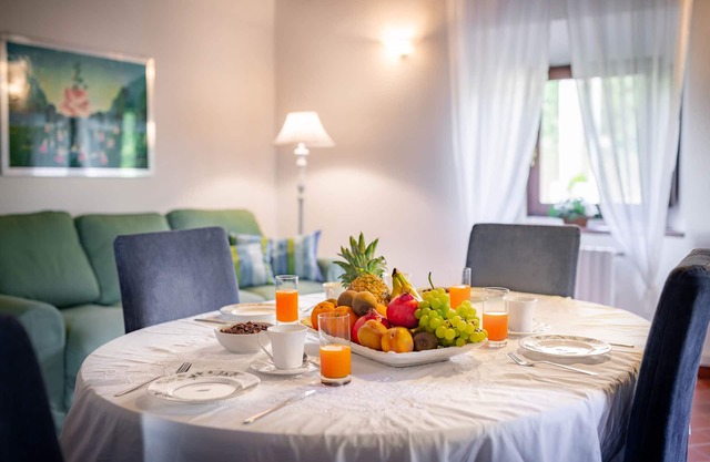 Panoramic Home in historical building with air conditioning and pool