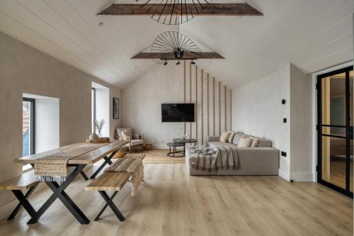 Panoramic Sea View Apartment