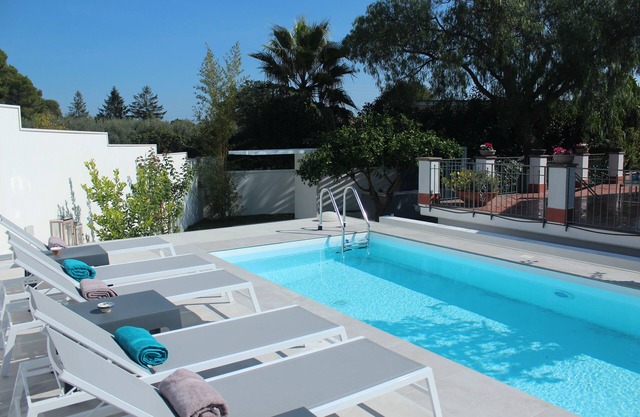 Panoramic villa overlooking Etna with swimming pool among the scents of a citrus garden