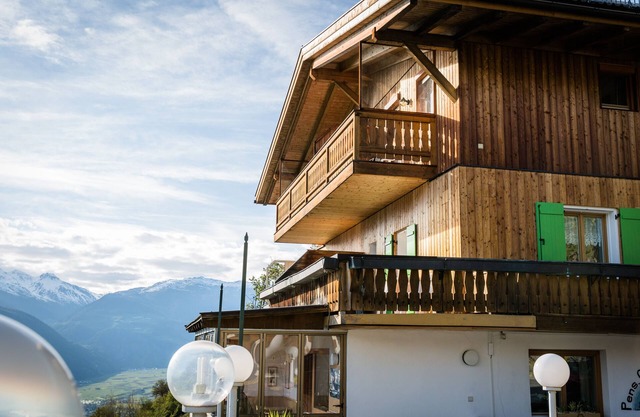 Panoramic view of the valley & mountains - Apartment Type South B