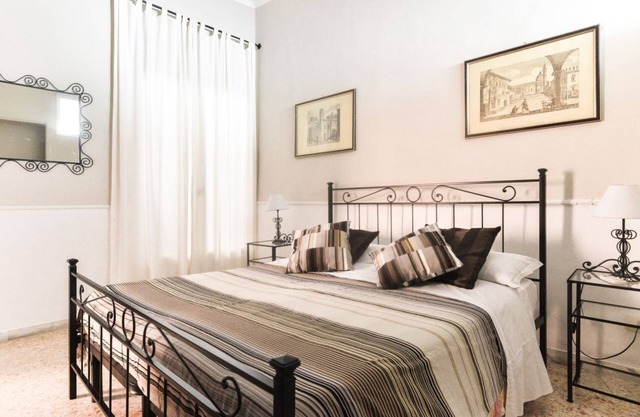 Pantheon Cozy Apartment n.2, 6 pax