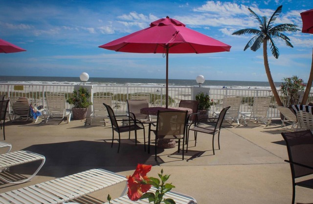 Paradise Oceanfront Resort