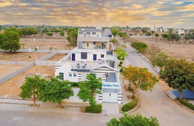 Paradise Point Resort