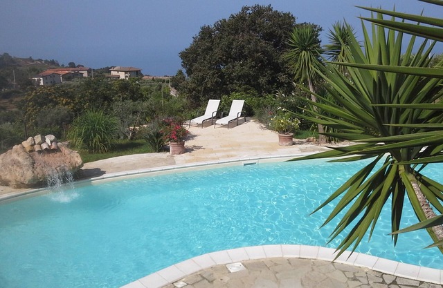 Paradise Villa " CHRISTINA GIORGIA "sea view with beautiful swimming pool
