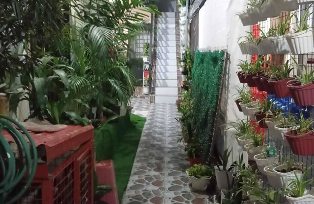 Parayno's transient Room in Marikina 2, Free NETFLIX/Centrally Located Place.