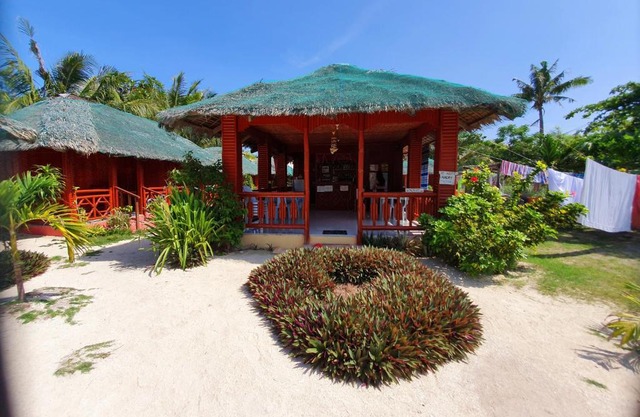 Pareja Tourist Inn