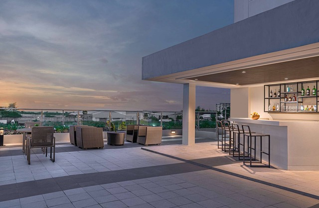 Park Inn By Radisson Bacolod