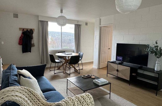 Parkside Apartment CBD with Parking
