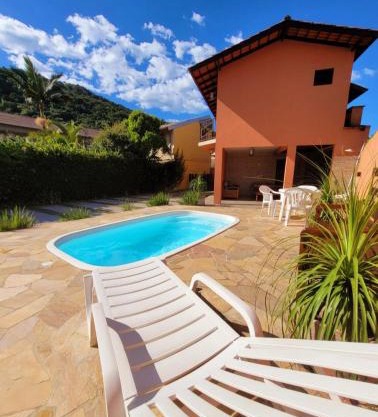 Partiu Praia SC piscinas privativas, ar condicionado, internet, próximo ao mar e centrinho três minutos a pé