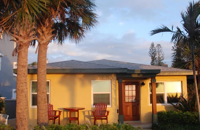 Pass-a-Grille Gulf Front House - 2 Br sleeps 6
